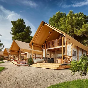 Arena One 99 Glamping 4*, Pomer Croatia