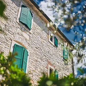 Casa Romantica La Parenzana 3*, Buje Croatia